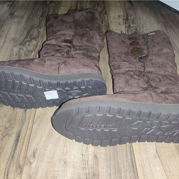 Skechers Women's Faux Fur Winter Boots With Memory Foam Size: 7 - Picture 2 of 9